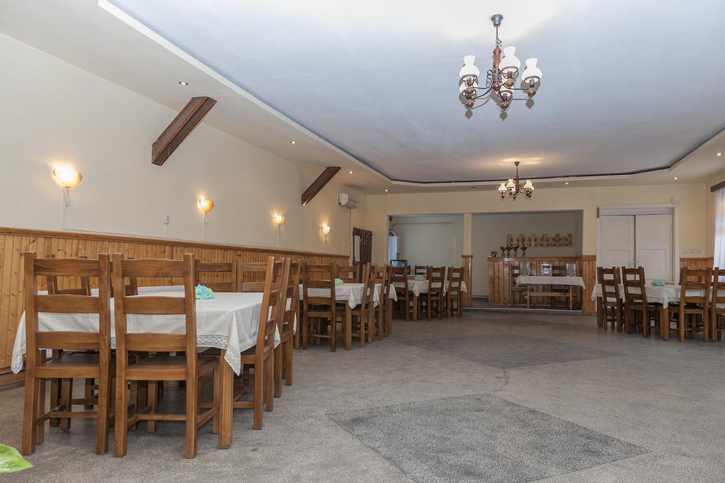 Pensiunea Radu Cisnădie Exteriör bild